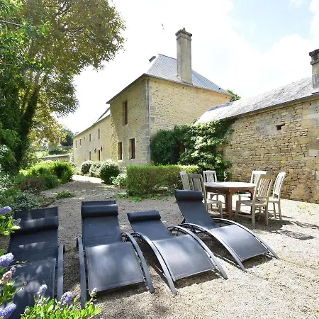 Vintage Mansion In France With Garden Holiday home *