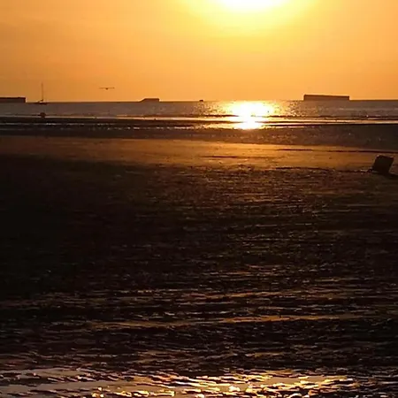 Elegant Normandy Retreat *