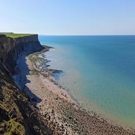Elegant Normandy Retreat Ferienhaus Lantheuil