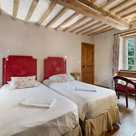 Elegant Normandy Retreat *